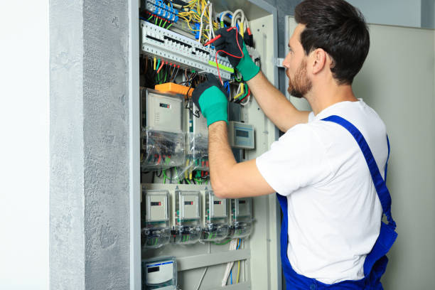 Best Affordable Emergency Electrician  in Western Lake, TX